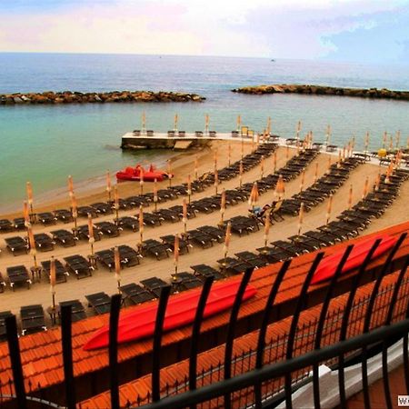 Villa Rita Sanremo Rum bild