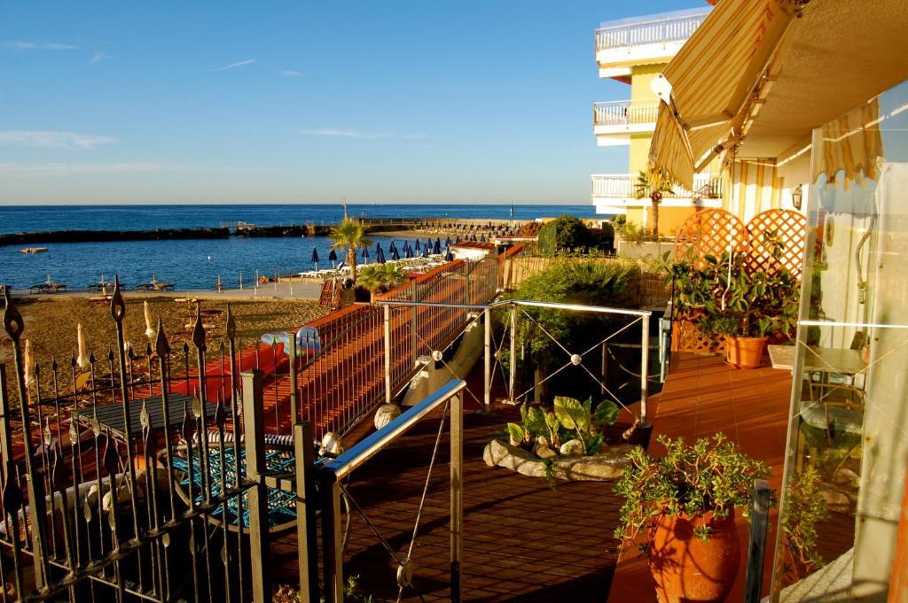 Villa Rita Sanremo Rum bild